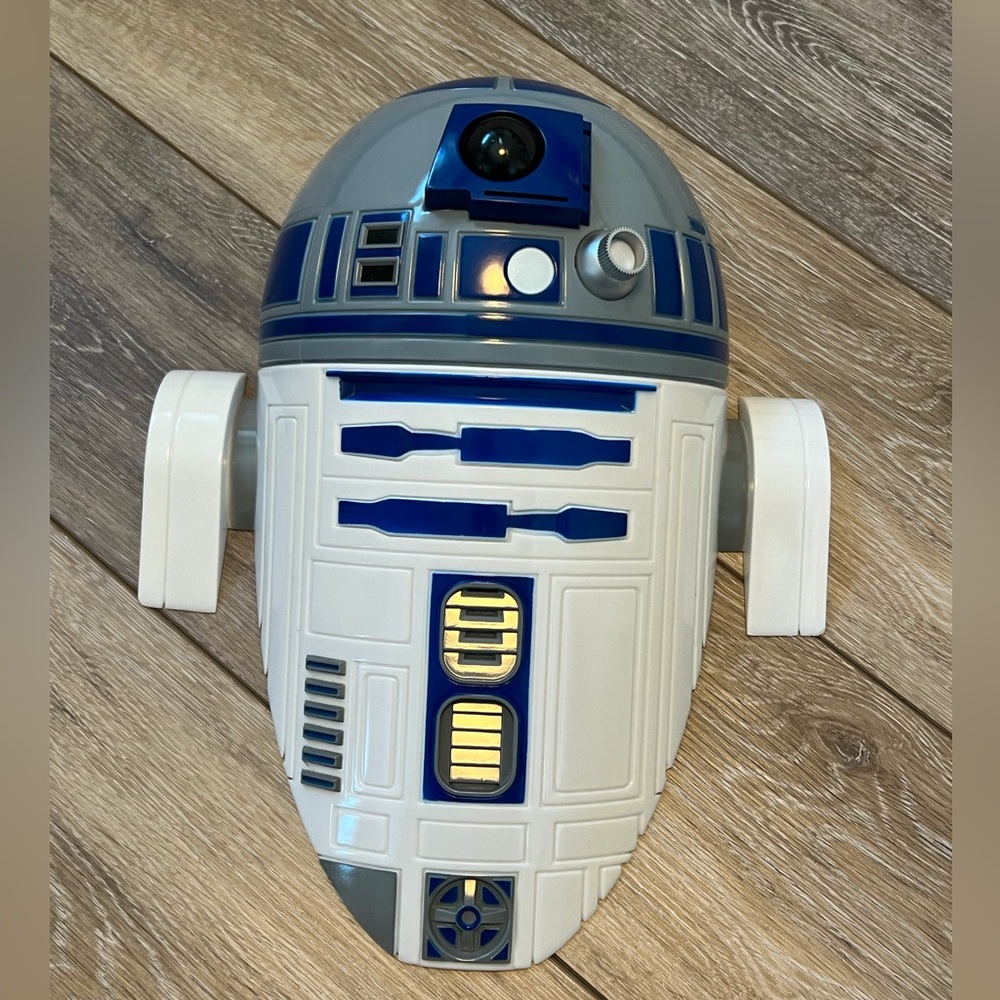 Star Wars Official 3D R2-D2 wall Decor